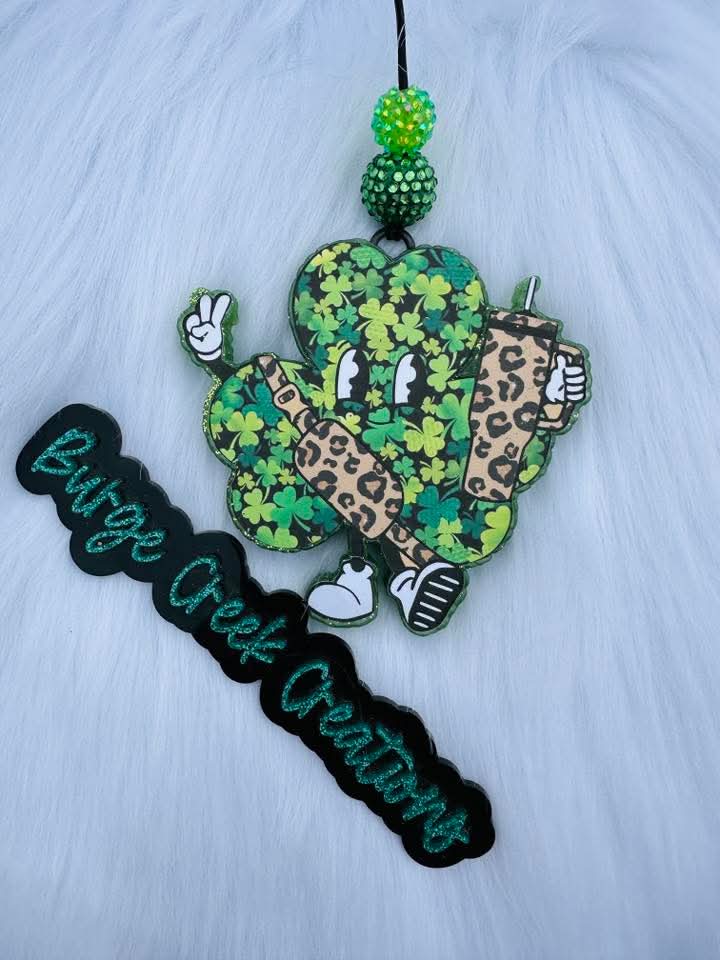 Shamrock With Bag and Cup