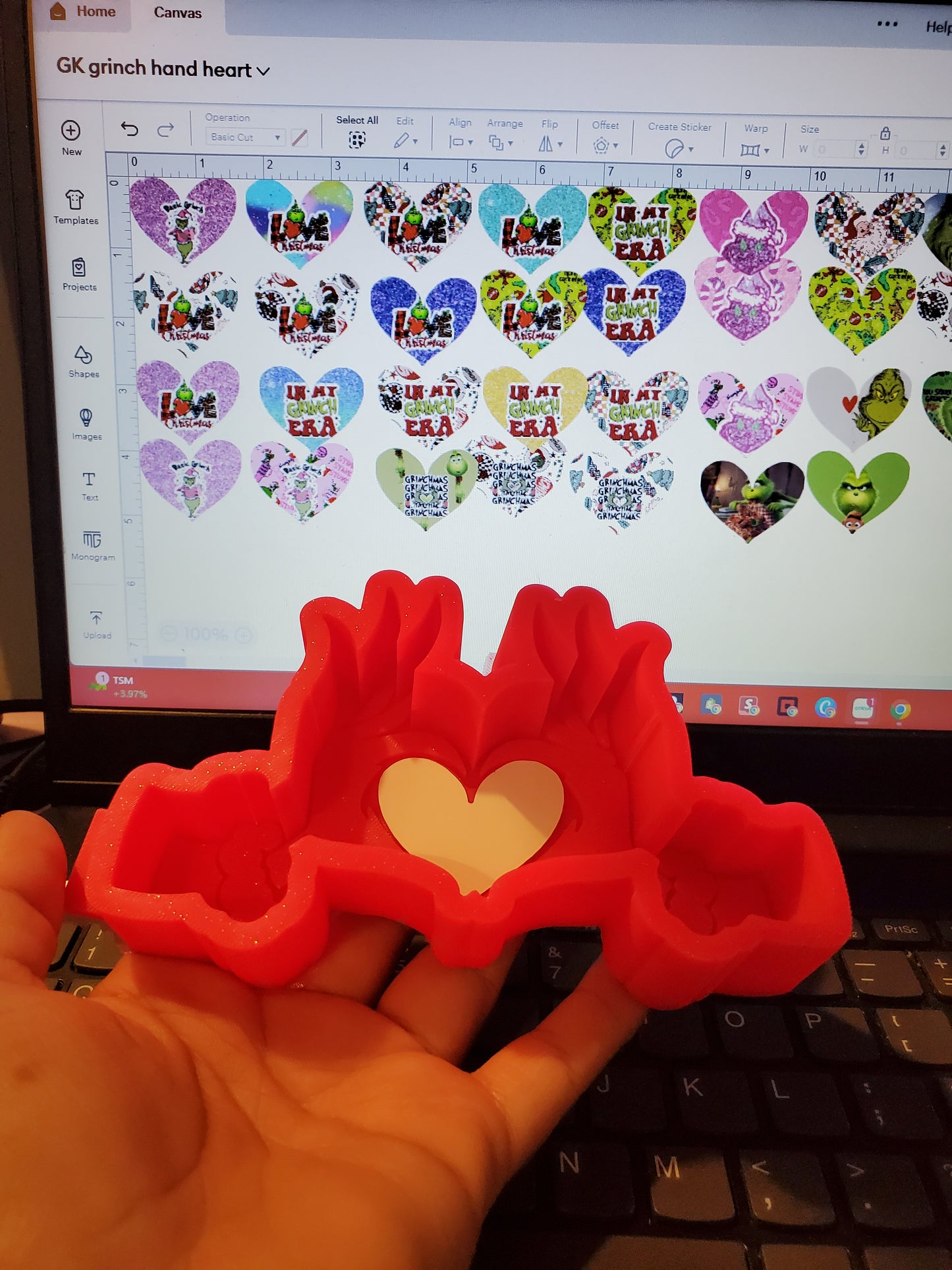 Christmas Green Guy Heart Hands