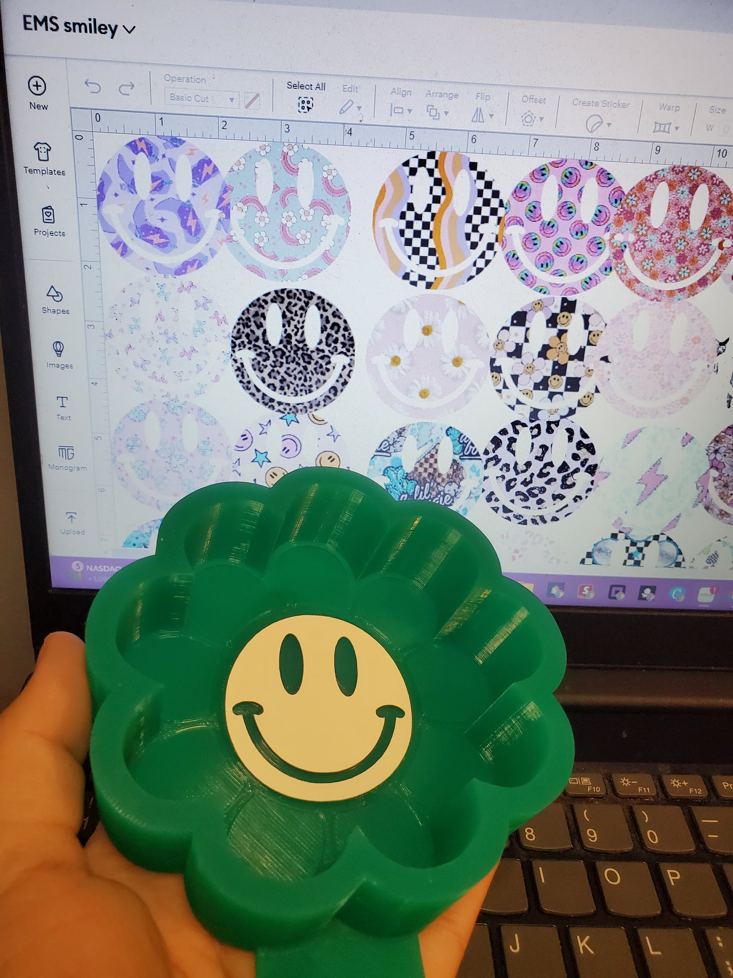 Smiley Flower / Retro Daisy