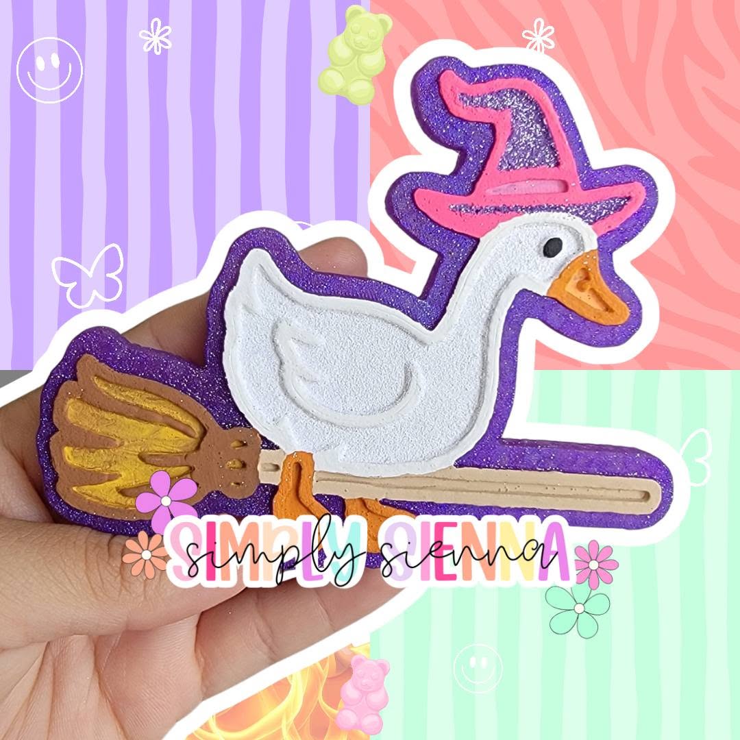 Spooky Witch Goose - FRESHIE