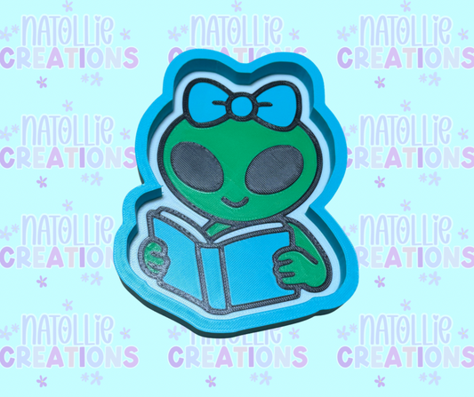 Reading Alien Trinket Tray