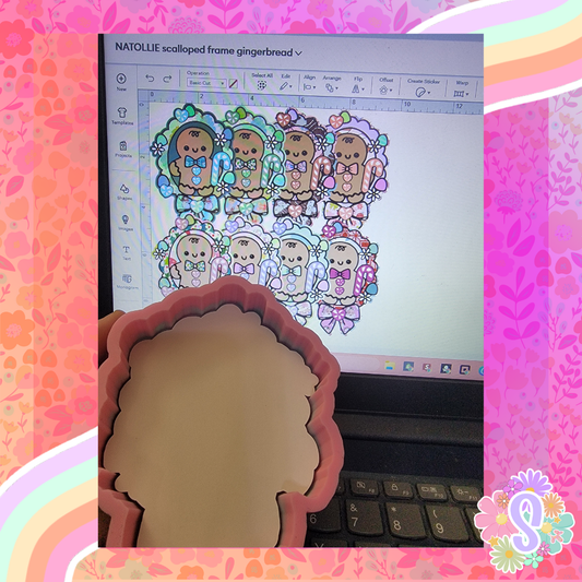 Scalloped Frame Gingerbread - NATOLLIE CREATIONS