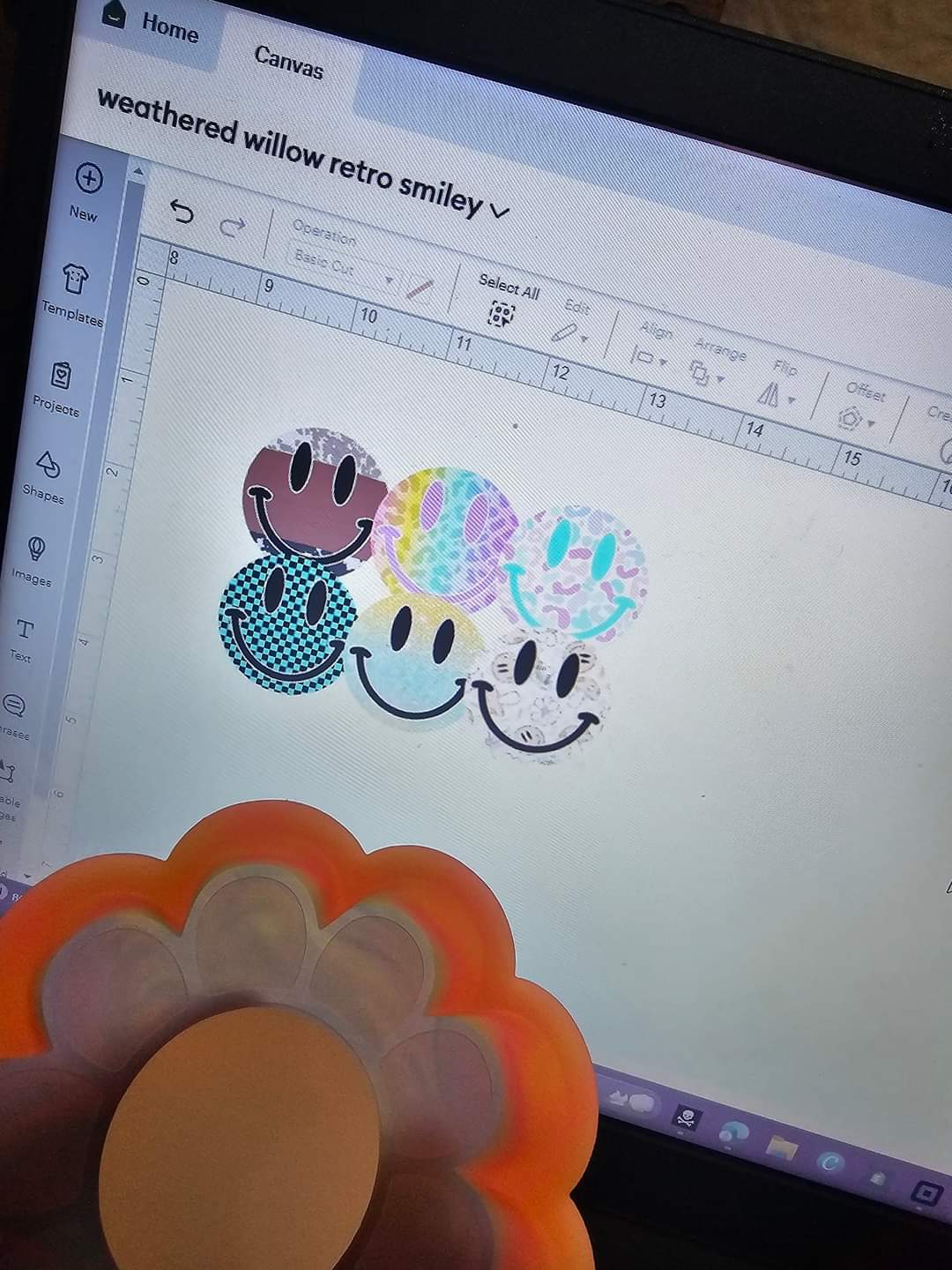 Smiley Flower / Retro Daisy
