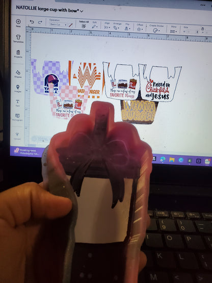 Large Cup With Bow